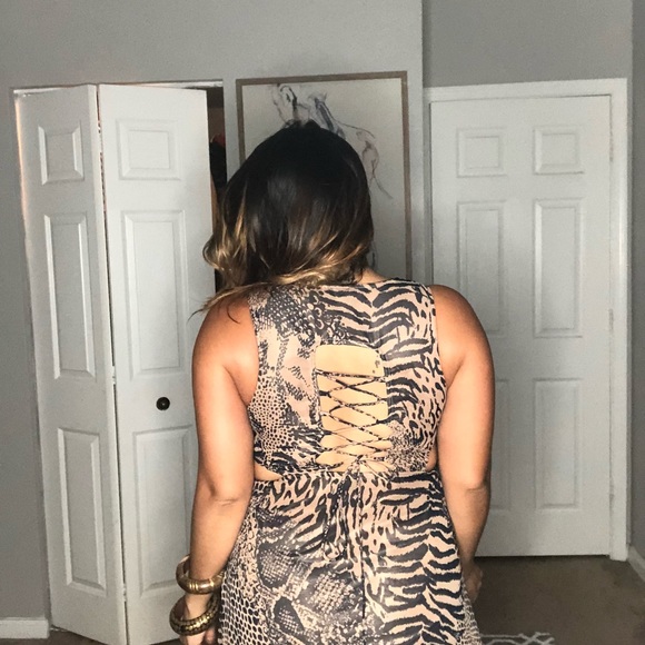 Agaci Animal print cut out split dress - Picture 3 of 4
